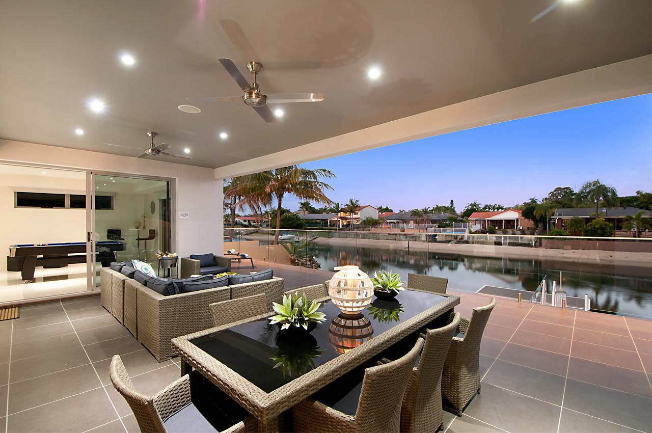 Holiday home Waterfront Splendour